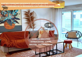 Terracotta Home-by So'SerenityHome-balcon Cluses